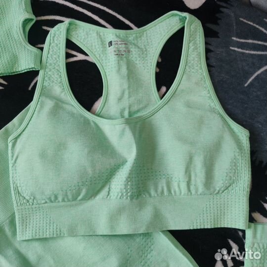 Спортивный костюм - лосины, топ, бра