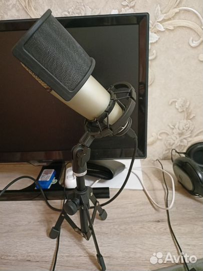 Микрофон Samson C01U