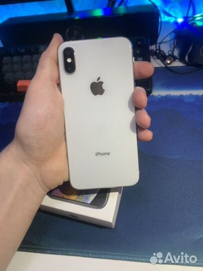 iPhone Xs, 64 ГБ