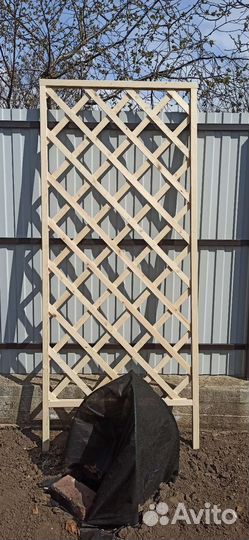 Опора для плетущихся цветов