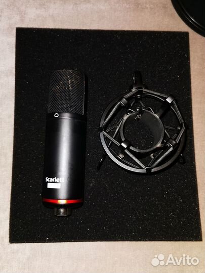 Звуковая карта с микрофоном и наушниками