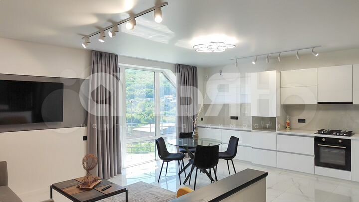 Дом 169,5 м² на участке 5,7 сот.