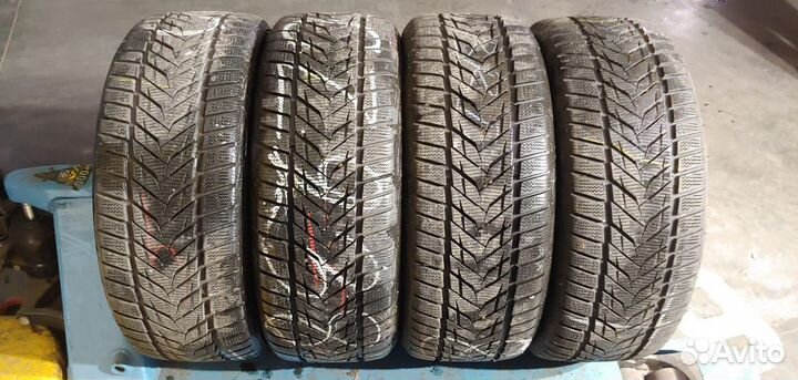 Vredestein Wintrac Xtreme S 225/40 R18 92Y