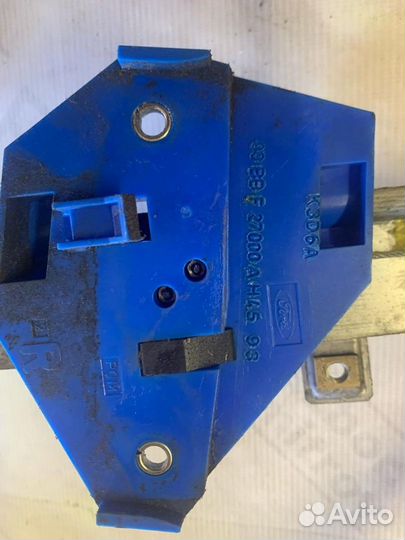 Стеклоподъемник задний правый Ford Mondeo I 1993