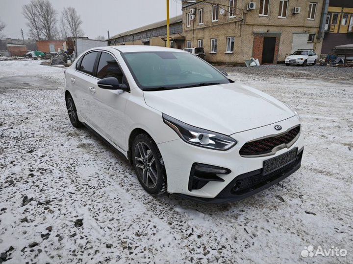 Брызговик передний правый Kia Cerato 4 Bd 2.0 G4NA