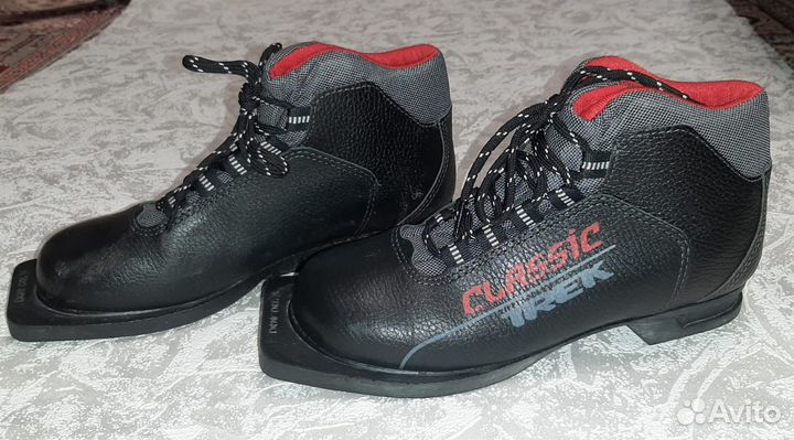 Лыжи с ботинками 37