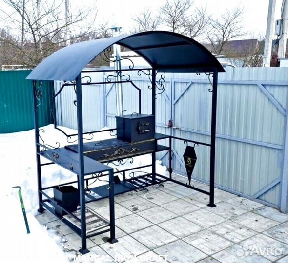 Беседка с мангалом