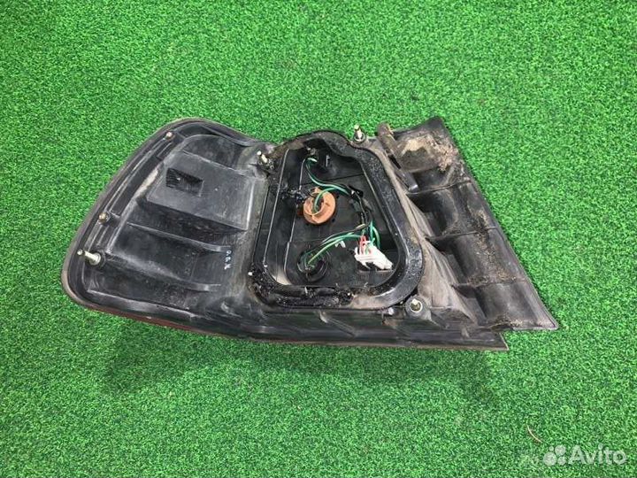 Стоп сигнал задний правый Nissan Cima FGY33