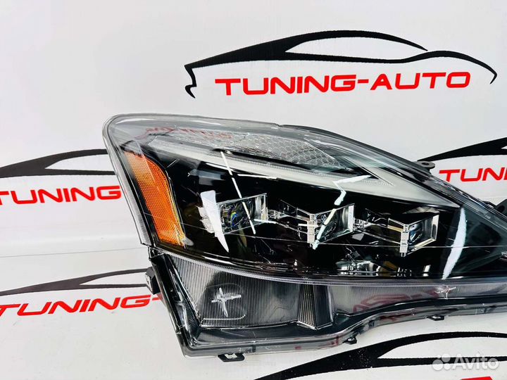 Фары Lexus IS250 05-12г стиль 21 год Vland T1430