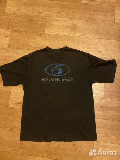 Футболка balenciaga medium fit surfer SS24