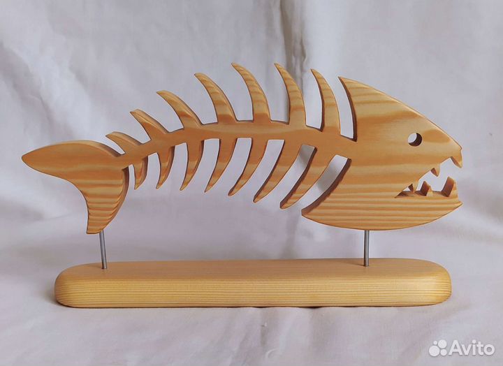 Рыба, подарок-сувенир из лиственницы