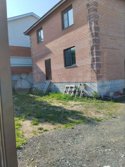 Коттедж 316 м² на участке 10 сот.