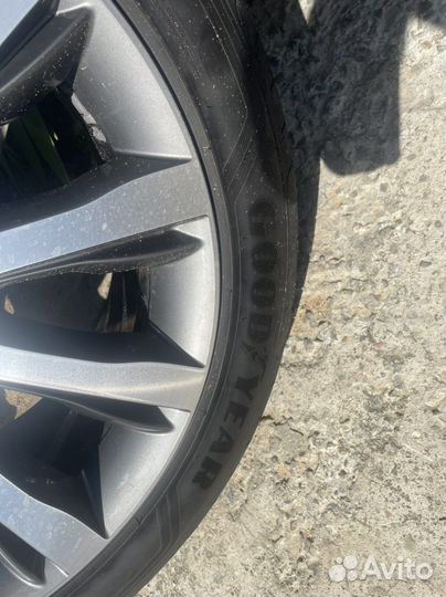 Goodyear Eagle F1 Asymmetric 275/45 R21 110Y