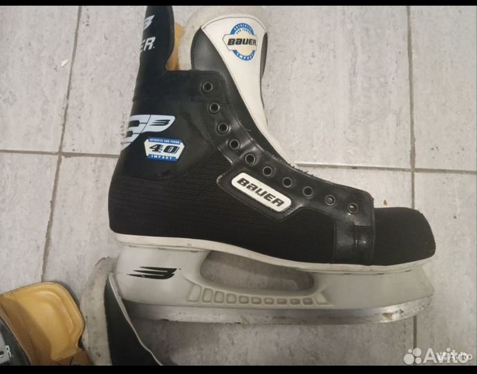 Хоккейные коньки bauer 38 размер