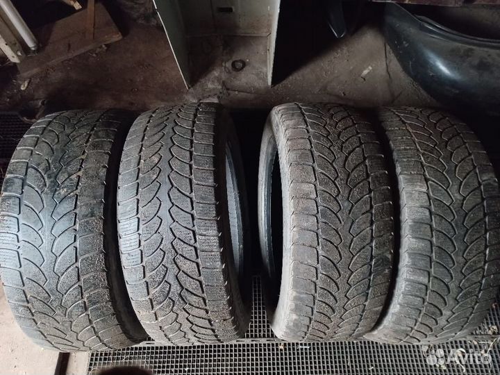 Bridgestone Blizzak LT 225/50 R17