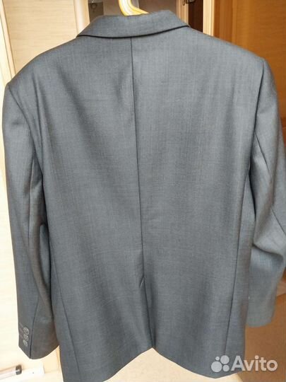 Продам костюм