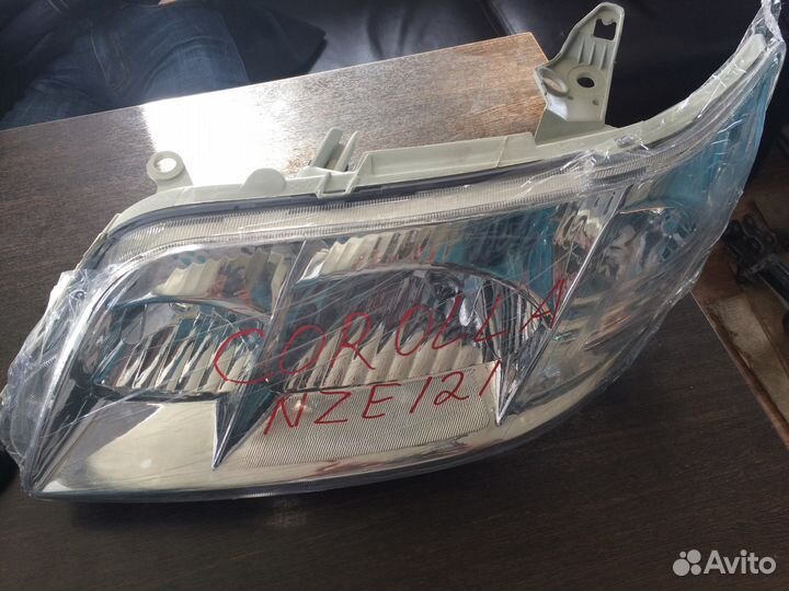 Фара для Тойота toyota corolla NZE121