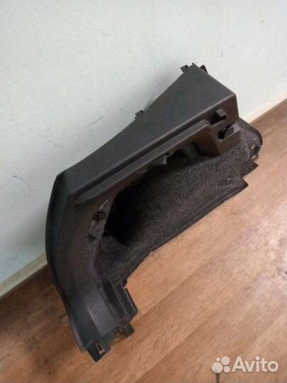 Обшивка багажника левая Volkswagen Polo хетчбек