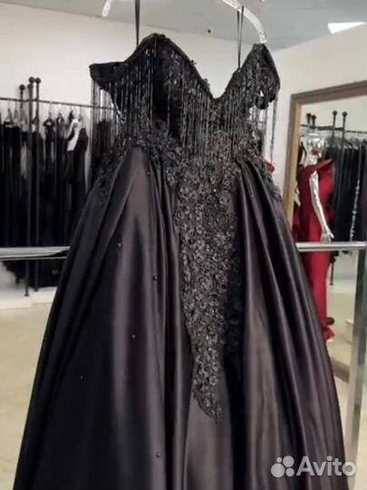 Вечернее платье