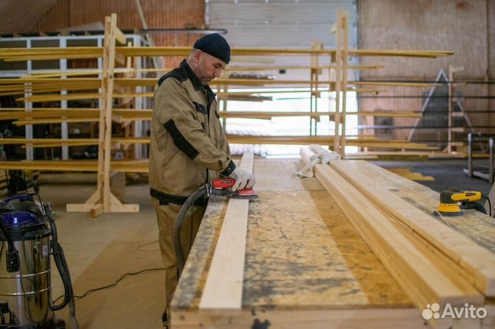 Покраска досок пиломатерила имитации бруса вагонки