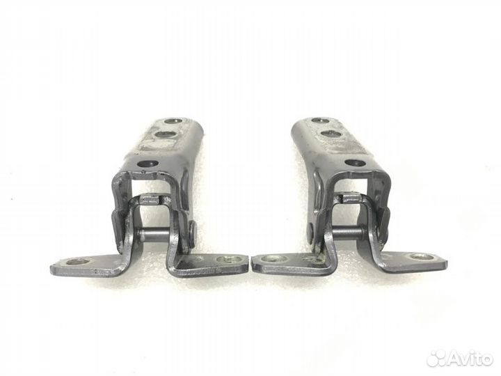 Петля двери передняя правая Mitsubishi Asx 2021