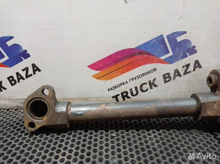 Крепление кронштейна масляных фильтров