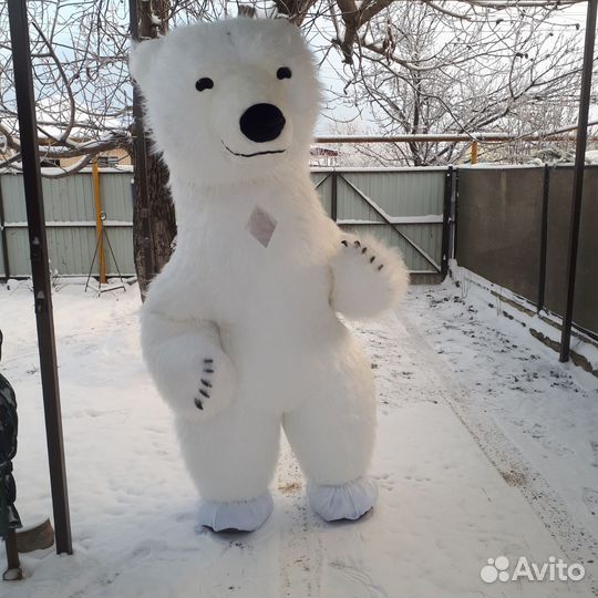 Белый мишка, лисичка и панда поздравление