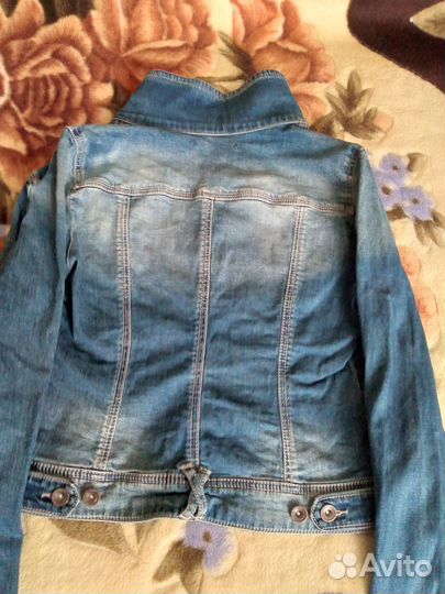Куртка джинсовая женская