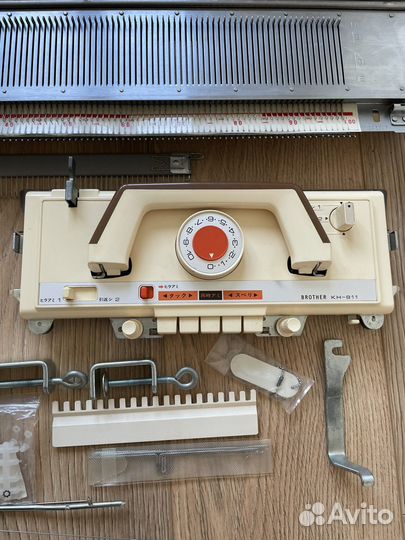 Brother KH 811 вязальная машинка, Япония