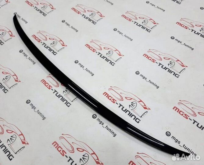 Спойлер на багажник черный на Audi A4 B9 Тайвань