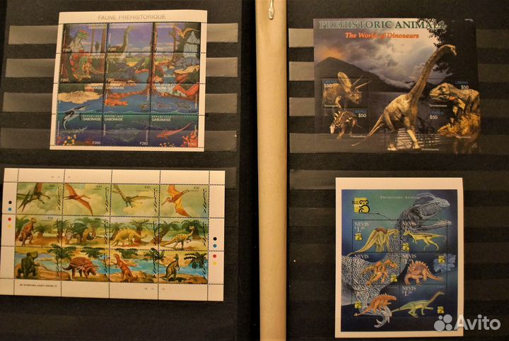 Альбом с динозаврами. Чистые. Полные серии