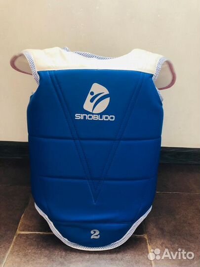 Защита и форма для Тхэквондо