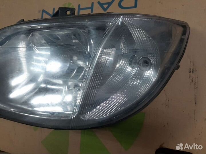 Фара передняя левая Mercedes-Benz Sprinter Classic