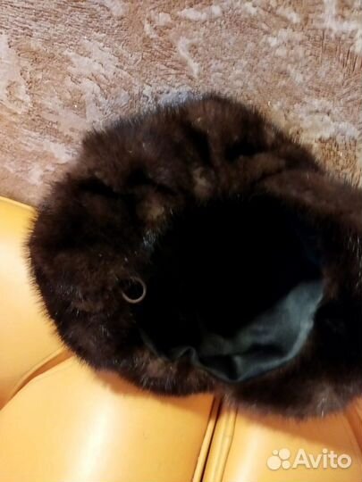Шапка берет норковый