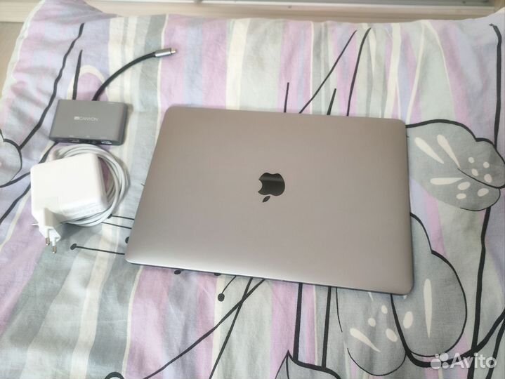 Ноутбук MacBook Pro 13 2017 8/500