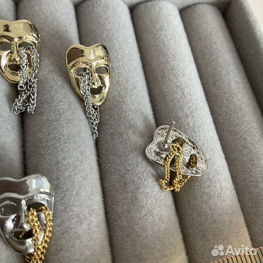 Серьги маска театр