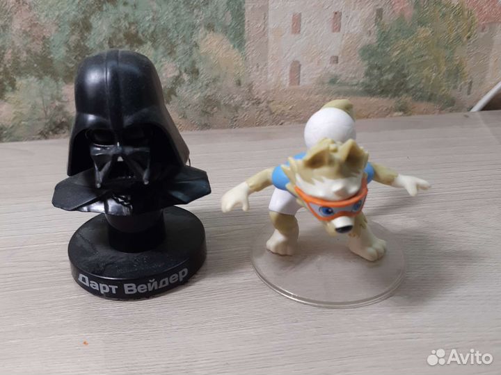 Фигурки, значки и брелки (аниме и т.д.)