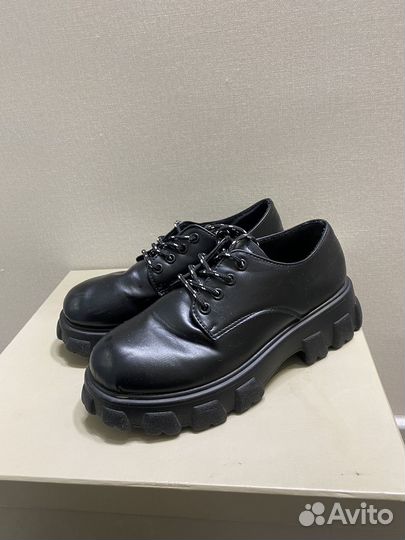 Ботинки женские