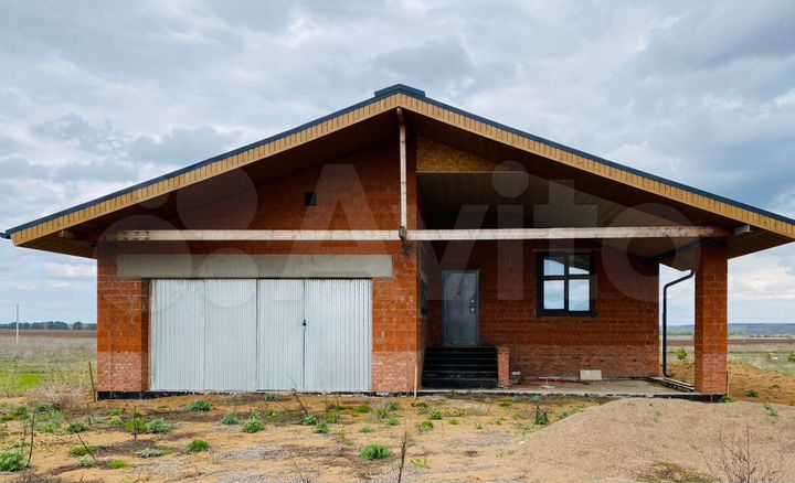 Дом 197,7 м² на участке 15 сот.