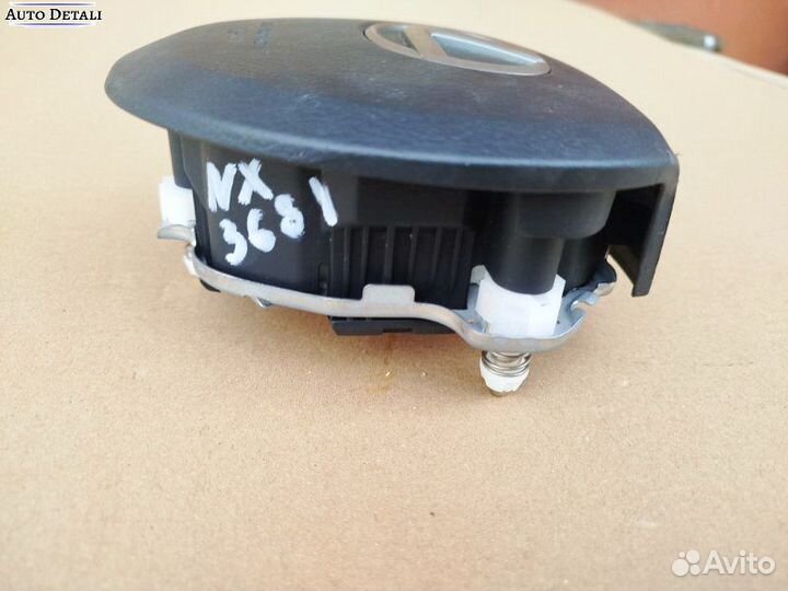 Подушка водителя в рулевое колесо Lexus NX Z10