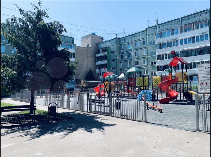 2-к. квартира, 48 м², 3/5 эт.