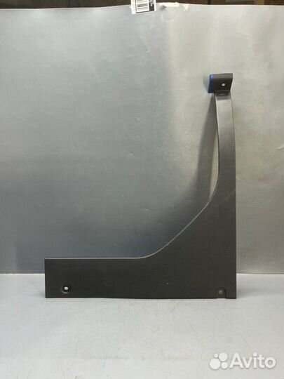 Обшивка багажника задняя правая Hyundai Solaris 1