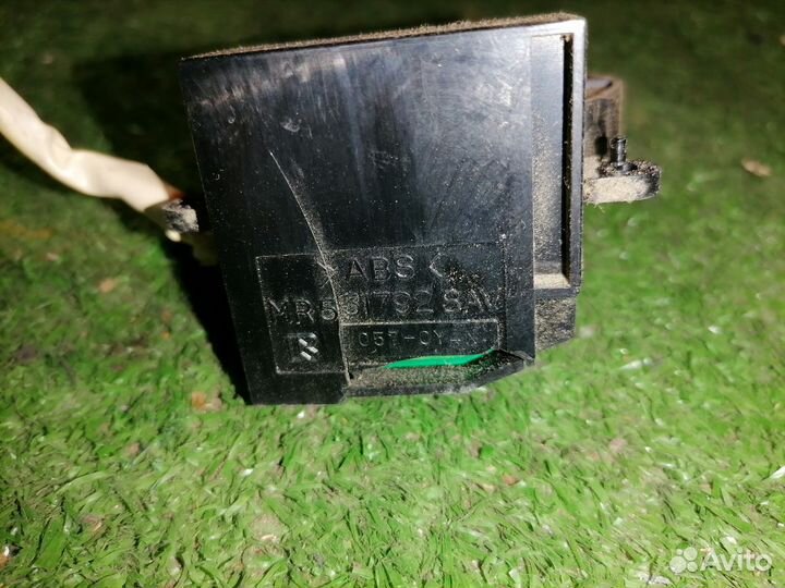 Датчик положения руля MR551792 Mitsubishi Pajero I