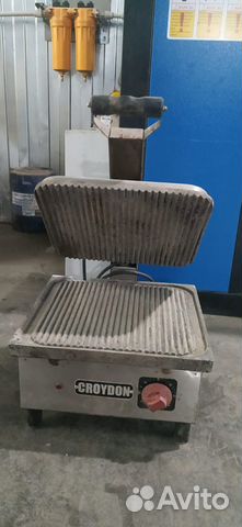 Электрический пресс гриль