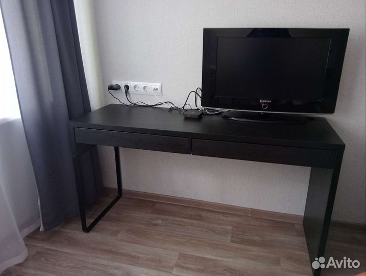 Компьютерный стол IKEA