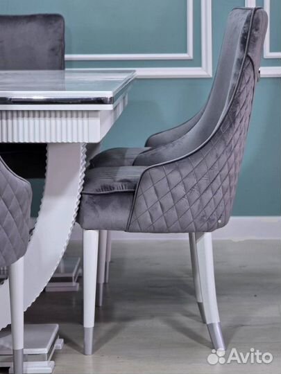 Стол и стулья новые Раскладной Обеденный