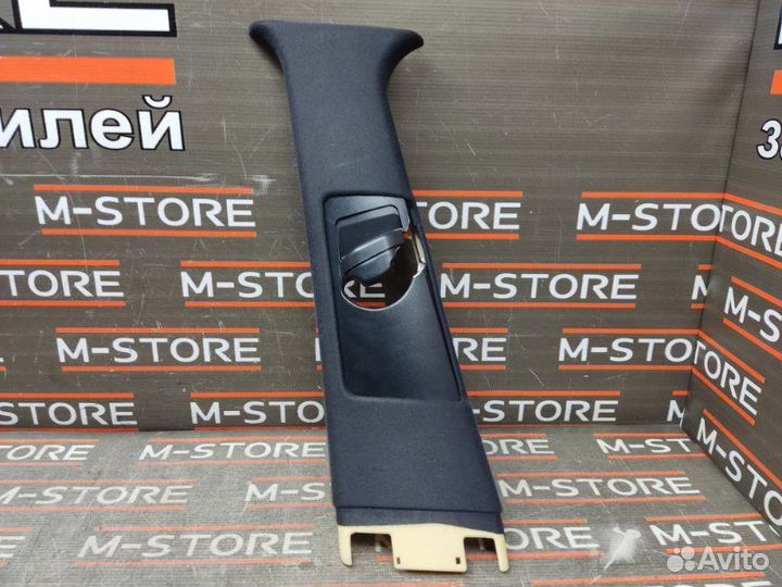 Обшивка стойки левая Bmw X5 E53 M54B30 2005