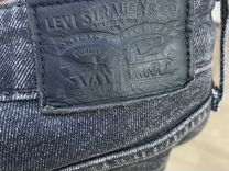 Джинсы levis