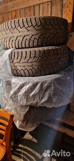 Nokian Tyres Hakkapeliitta 5 SUV 235/65 R17 108T