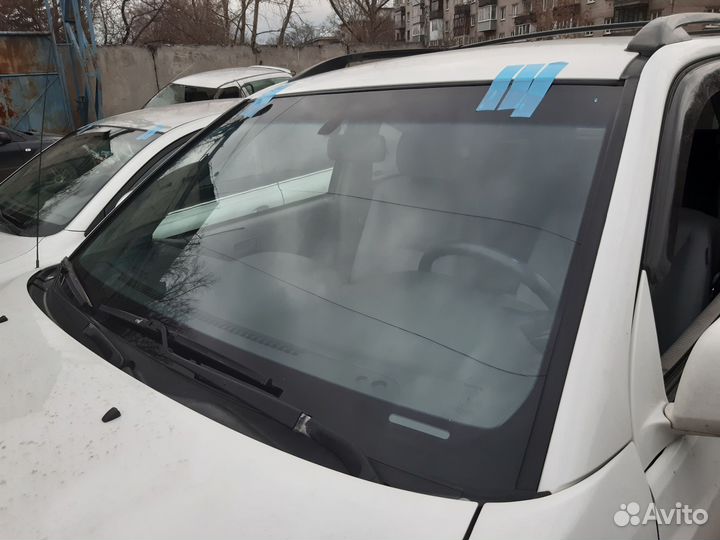 Лобовое стекло Тойота Хайлендер